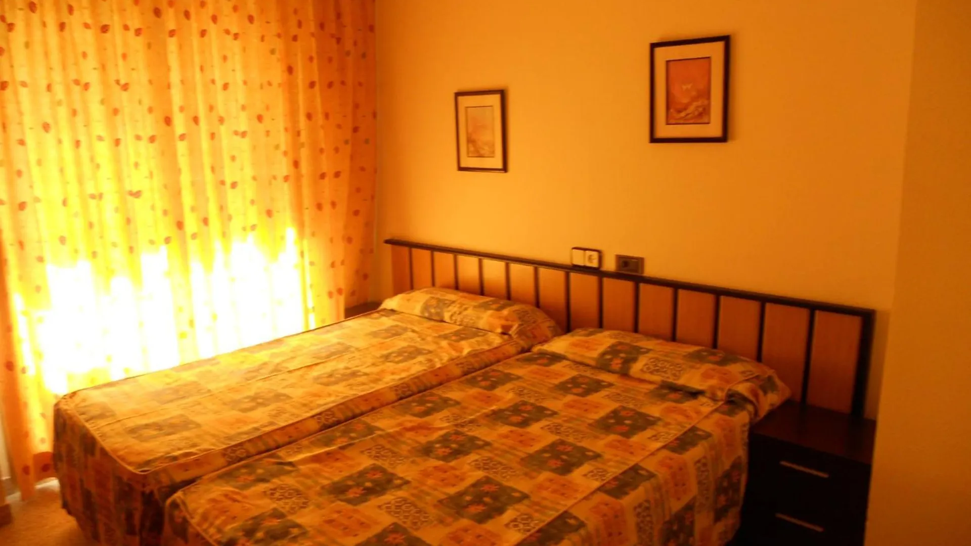 Apartamentos Indasol Salou 0*,  Spain